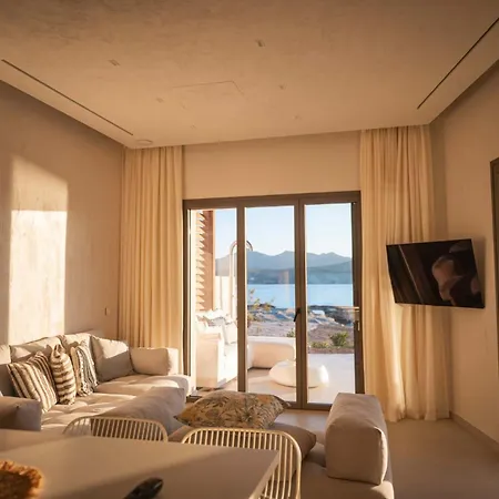 Dawn Milos Villa